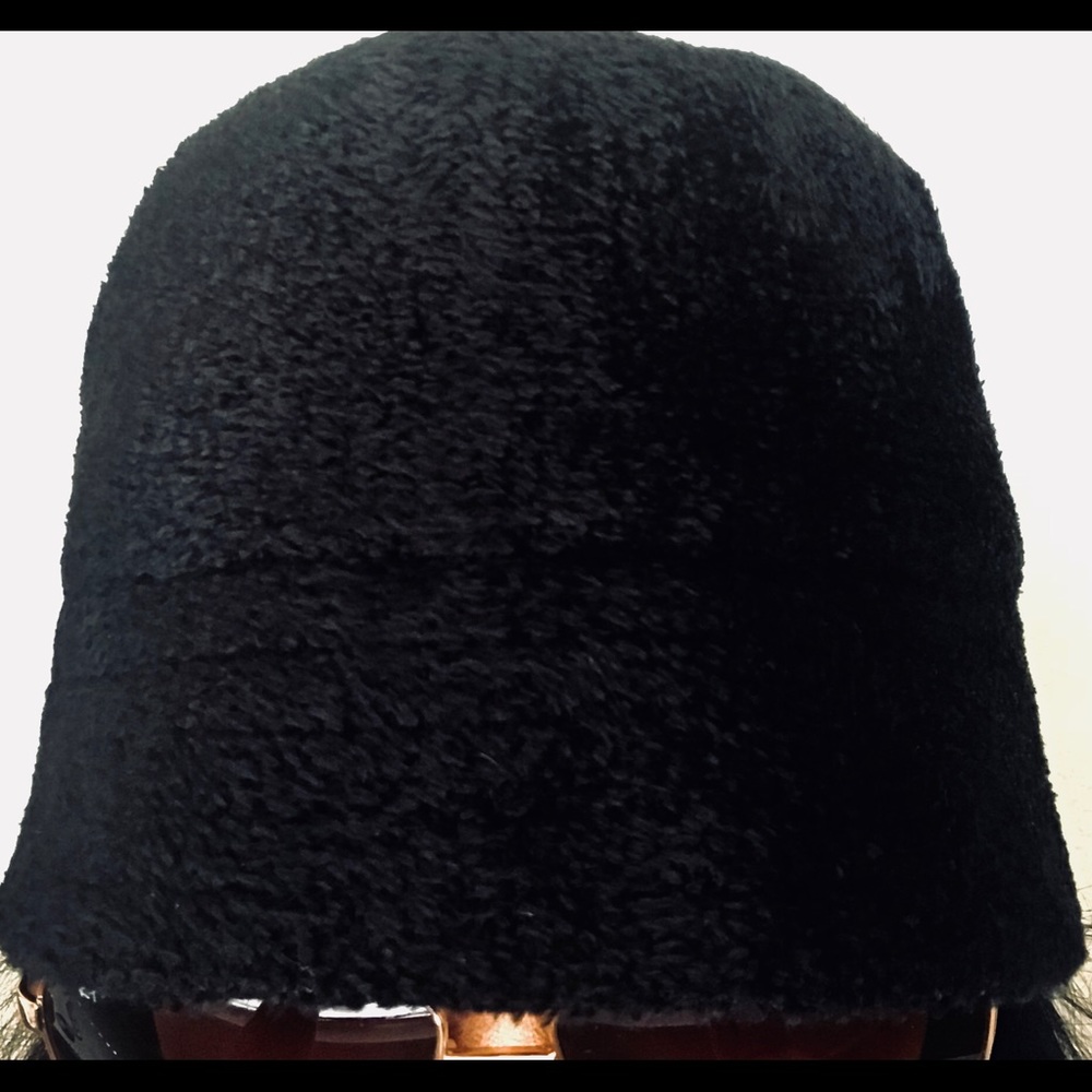 Black Bucket Hat